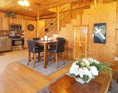 504 Doe Lane - Photo Thumbnail 7