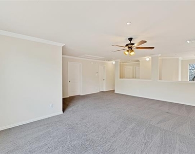 7913 Hannah Street - Photo Thumbnail 15