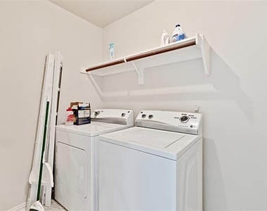 7913 Hannah Street - Photo Thumbnail 21