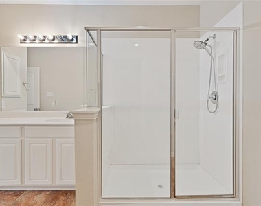 7913 Hannah Street - Photo Thumbnail 11