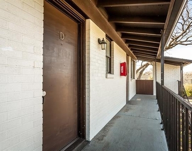 5722 Gaston Avenue - Photo Thumbnail 21
