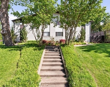 5722 Gaston Avenue - Photo Thumbnail 23