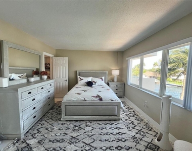 140 Ne 28th Avenue - Photo Thumbnail 12