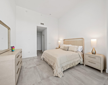 701 N Fort Lauderdale Beach Boulevard - Photo Thumbnail 4