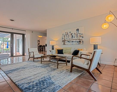 1311 Sw 56th Avenue - Photo Thumbnail 18