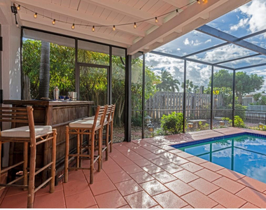 1311 Sw 56th Avenue - Photo Thumbnail 30