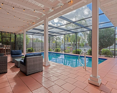 1311 Sw 56th Avenue - Photo Thumbnail 27
