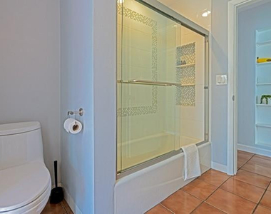 1311 Sw 56th Avenue - Photo Thumbnail 12