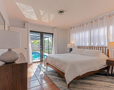 1311 Sw 56th Avenue - Photo Thumbnail 9