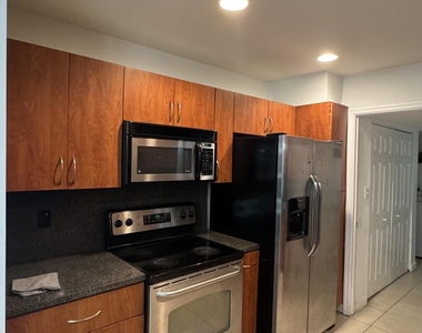 802 Saint Andrews Road - Photo Thumbnail 19
