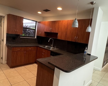 802 Saint Andrews Road - Photo Thumbnail 20