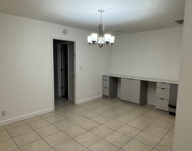 802 Saint Andrews Road - Photo Thumbnail 16