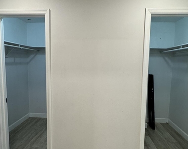 802 Saint Andrews Road - Photo Thumbnail 27