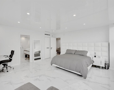 2500 Parkview Drive - Photo Thumbnail 28