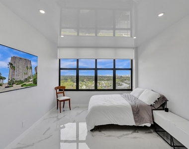 2500 Parkview Drive - Photo Thumbnail 23