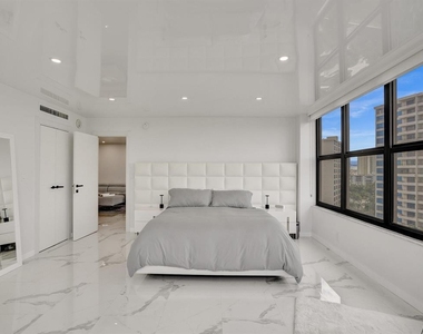 2500 Parkview Drive - Photo Thumbnail 29