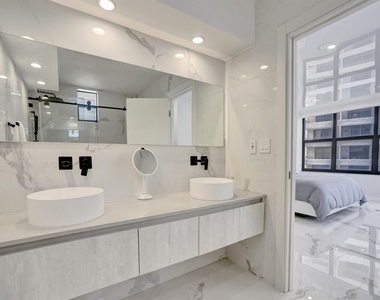 2500 Parkview Drive - Photo Thumbnail 34