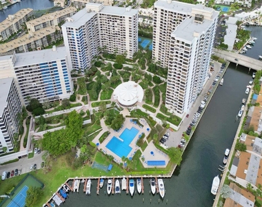 2500 Parkview Drive - Photo Thumbnail 48