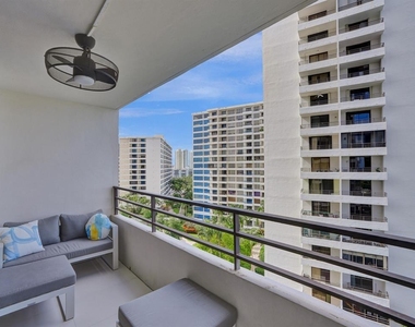 2500 Parkview Drive - Photo Thumbnail 12