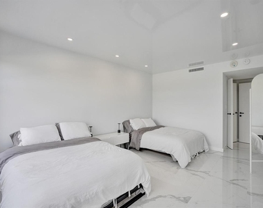2500 Parkview Drive - Photo Thumbnail 21