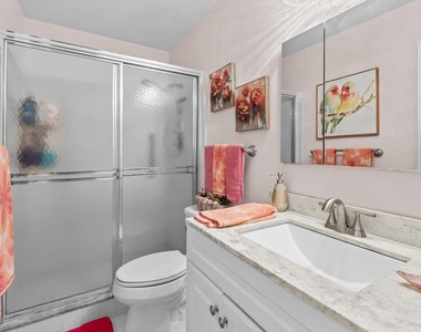 2929 Se Ocean Boulevard - Photo Thumbnail 13