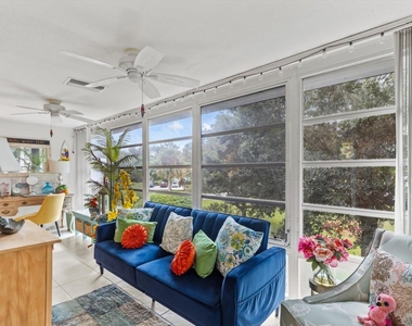 2929 Se Ocean Boulevard - Photo Thumbnail 19