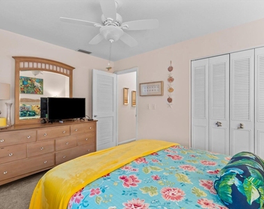 2929 Se Ocean Boulevard - Photo Thumbnail 16