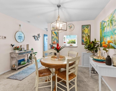 2929 Se Ocean Boulevard - Photo Thumbnail 4