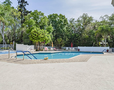 335 Hawthorne Lane - Photo Thumbnail 35