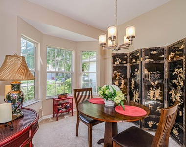 335 Hawthorne Lane - Photo Thumbnail 13