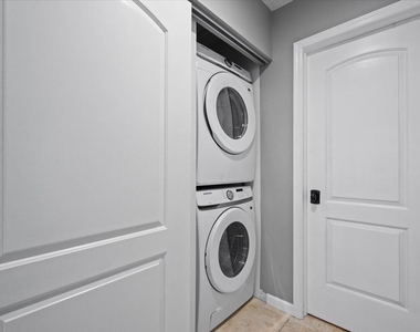 621 Ocean Dunes Circle - Photo Thumbnail 17