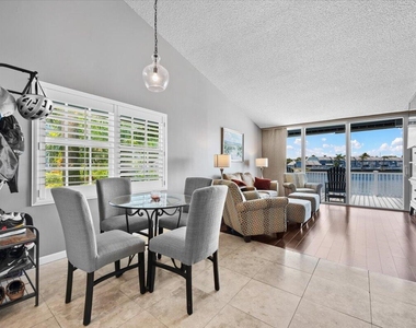621 Ocean Dunes Circle - Photo Thumbnail 9