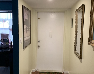 7887 Golf Cir Drive - Photo Thumbnail 3