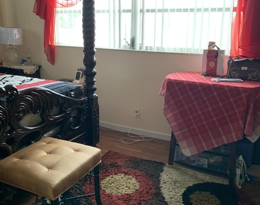 7887 Golf Cir Drive - Photo Thumbnail 16