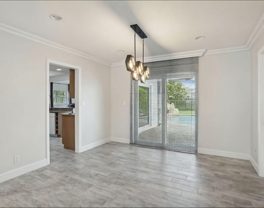 603 Se 7th Avenue - Photo Thumbnail 4