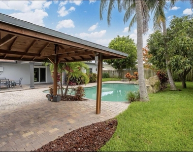 603 Se 7th Avenue - Photo Thumbnail 25