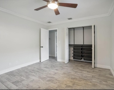 603 Se 7th Avenue - Photo Thumbnail 12