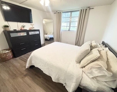 6161 Nw 57th Court - Photo Thumbnail 8