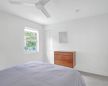 625 Ne 13th Avenue - Photo Thumbnail 9