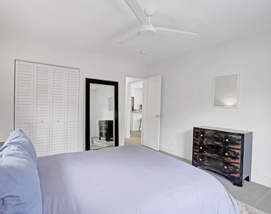 625 Ne 13th Avenue - Photo Thumbnail 4