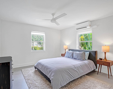 625 Ne 13th Avenue - Photo Thumbnail 1
