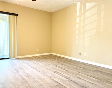 2312 S Cypress Bend Drive - Photo Thumbnail 36