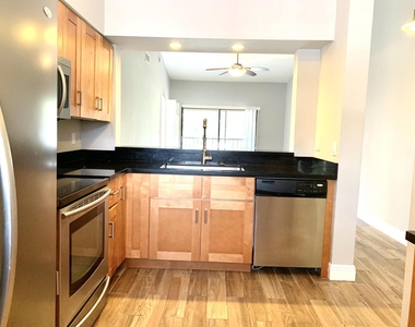 2312 S Cypress Bend Drive - Photo Thumbnail 1