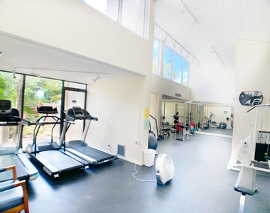 2312 S Cypress Bend Drive - Photo Thumbnail 47