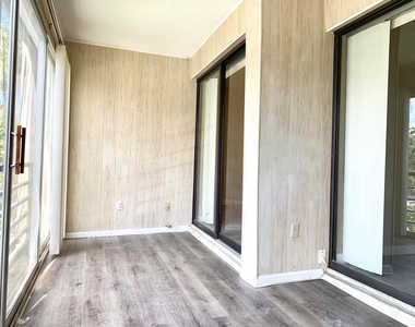 2312 S Cypress Bend Drive - Photo Thumbnail 22