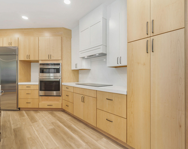 3317 Embassy Drive - Photo Thumbnail 9