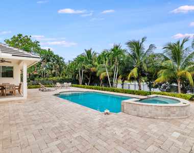 3317 Embassy Drive - Photo Thumbnail 25