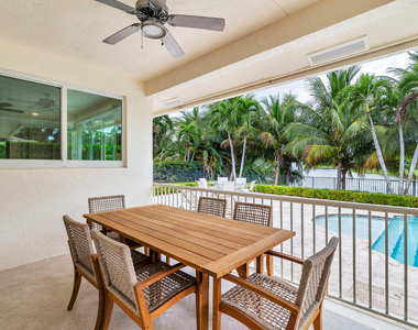3317 Embassy Drive - Photo Thumbnail 23