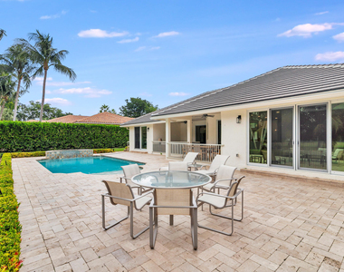 3317 Embassy Drive - Photo Thumbnail 28
