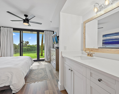 101 S Seas Drive - Photo Thumbnail 14